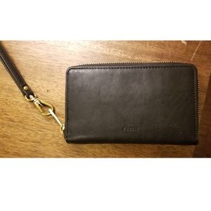 (SOLD on E) fossil phone wallet wristlet